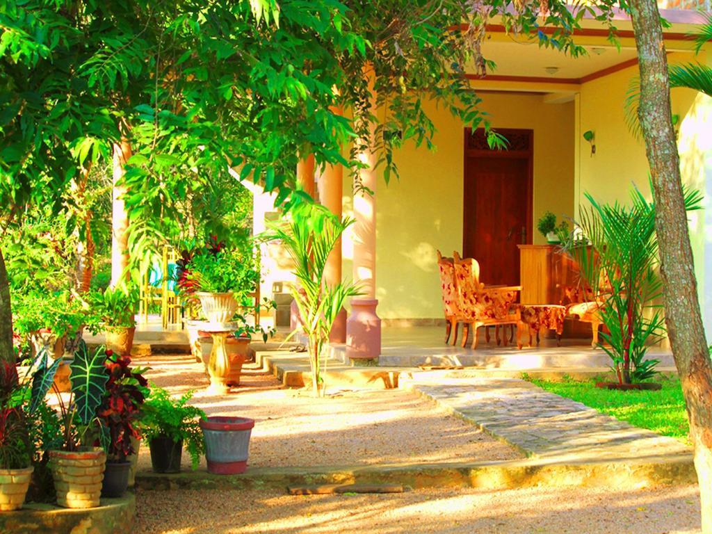 Mount View Hotel Polonnaruwa Phòng bức ảnh
